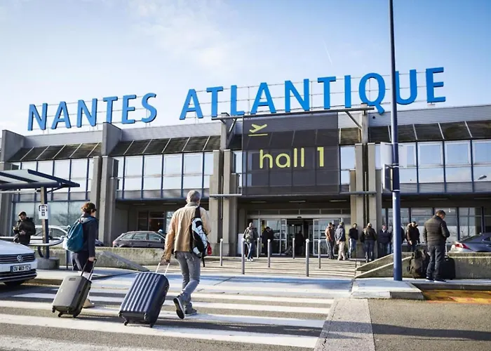 Le Nid De La Gloriette Hyper Centre Wifi Lägenhet *